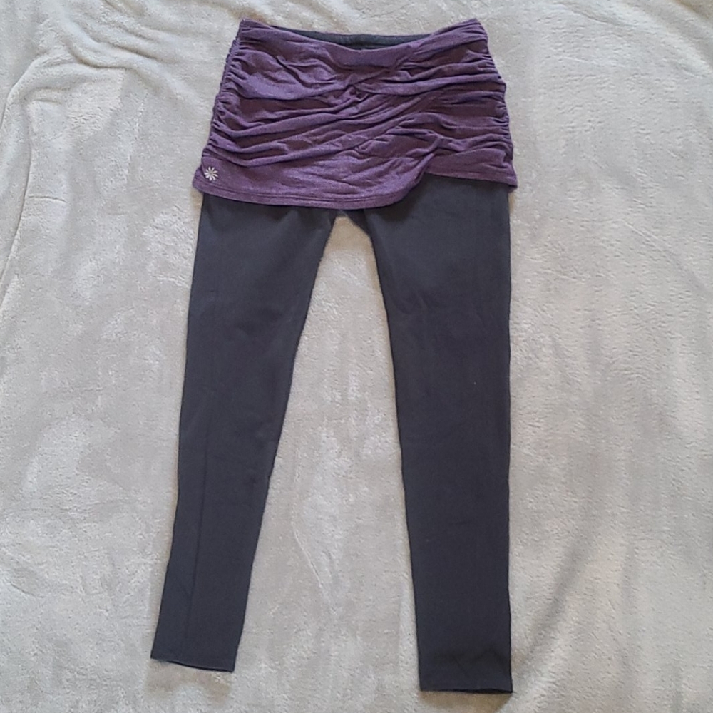 Athleta leggings with skirt